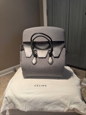 Two-Tone Gray Felt and Black Leather Tie Tote